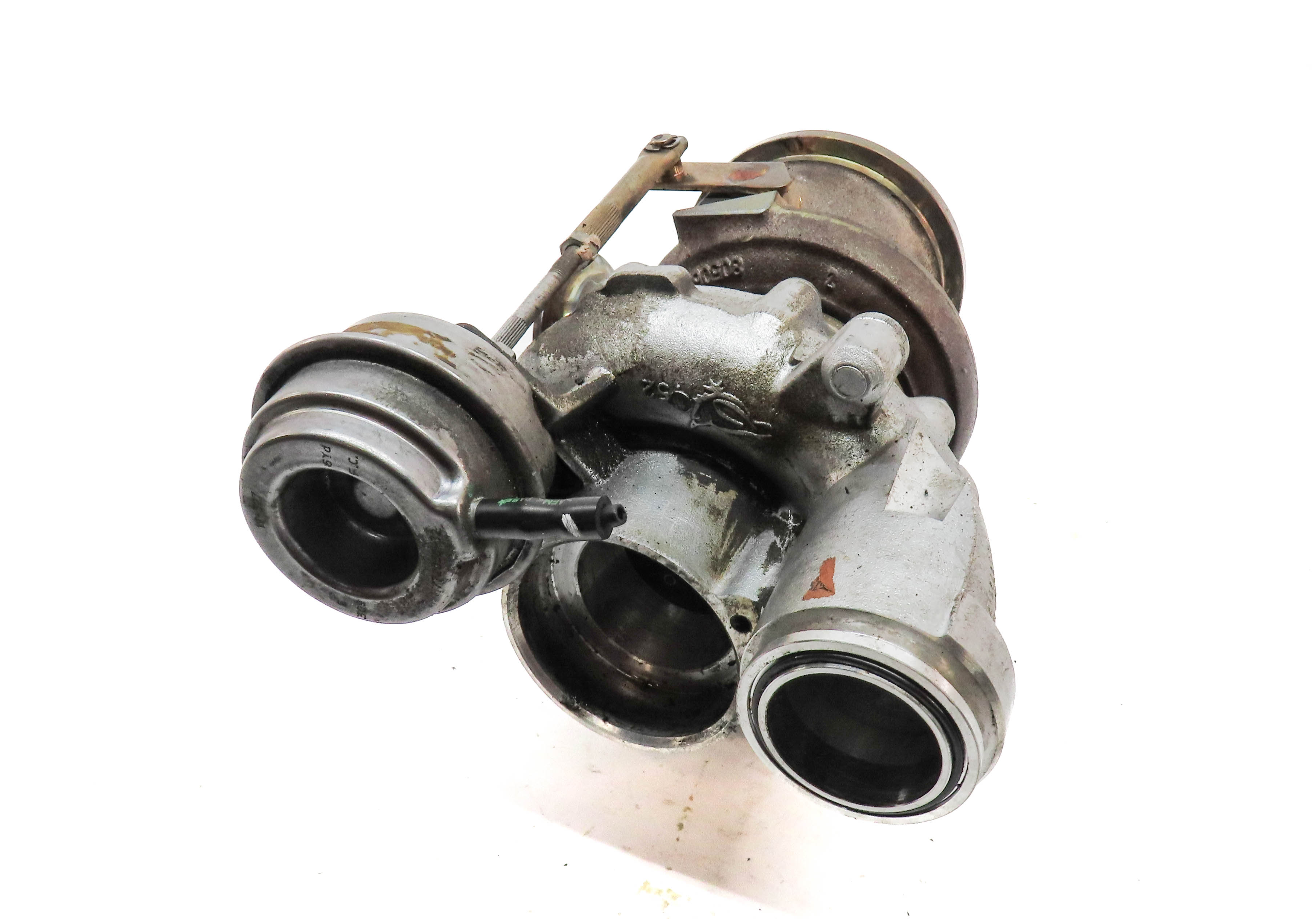 2013-2019 BMW 550i 550iGT 650i 750i X5 X6 4.4L N63 ENGINE RIGHT TURBOCHARGER — exact item pictured